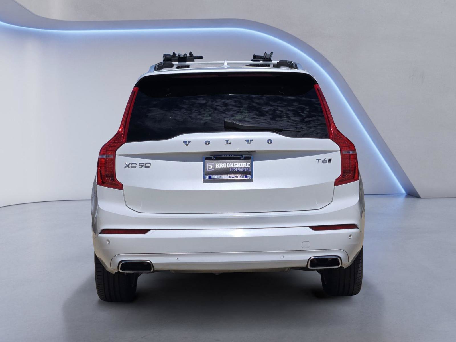 Used 2018 Volvo XC90 T6 Momentum w/ Momentum Plus Package AWD/4WD image 7