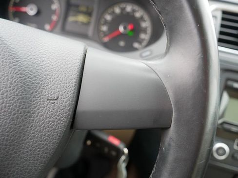 Used 2011 Volkswagen Jetta SE image 26