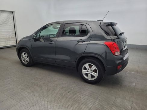 Used 2019 Chevrolet Trax LS w/ Tint and Cruise Package image 3