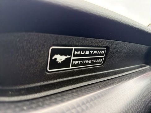 Used 2020 Ford Mustang GT Premium w/ GT Performance Package RWD image 24