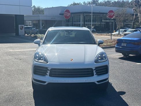 Certified 2023 Porsche Cayenne Base image 6