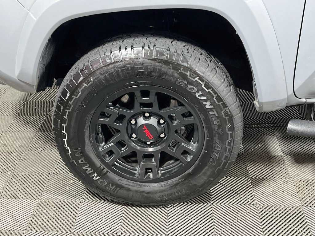 Used 2021 Toyota Tacoma TRD Sport w/ Technology Package AWD/4WD image 27