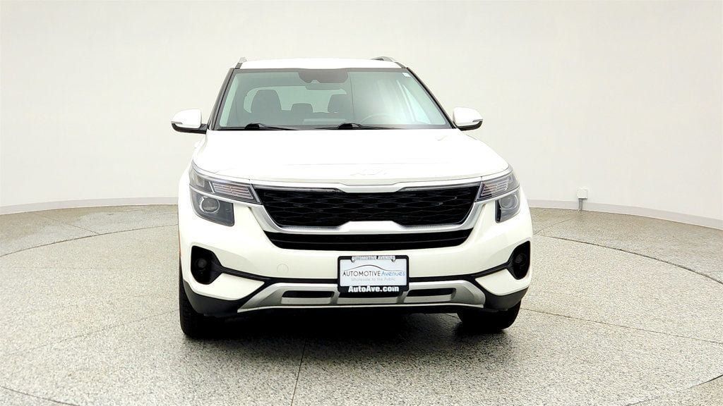 Used 2023 Kia Seltos S AWD/4WD image 2