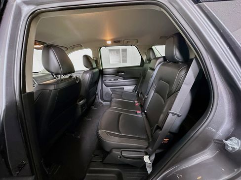 Used 2023 Nissan Pathfinder SL image 26