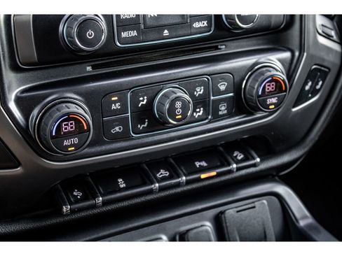 Used 2018 GMC Sierra 1500 SLT image 29