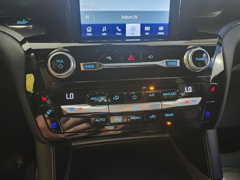Used 2021 Ford Explorer ST w/ Equipment Group 401A AWD/4WD image 18