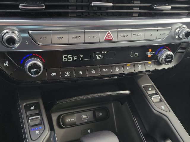 Certified 2022 Kia Telluride SX w/ SX Prestige Package AWD/4WD image 32
