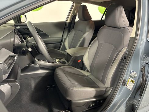 Used 2025 Subaru Crosstrek 2.0i Premium image 24