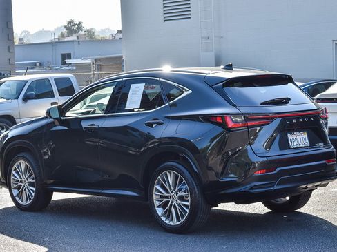 Used 2025 Lexus NX 350 AWD w/ Premium Package image 4