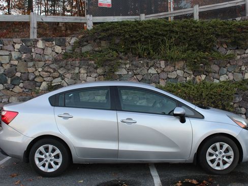 Used 2016 Kia Rio LX image 5