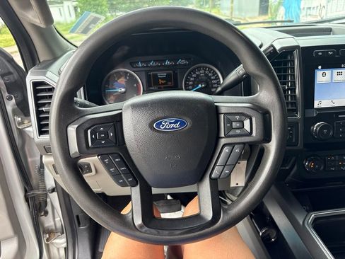Used 2019 Ford F250 XLT w/ XLT Premium Package AWD/4WD image 17