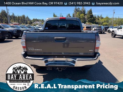 Used 2015 Toyota Tacoma 4x4 Double Cab w/ TRD Off-Road Package image 6