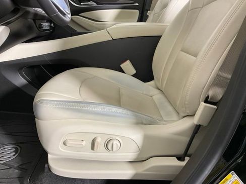Used 2024 Buick Enclave Essence w/ Experience Buick Package image 29