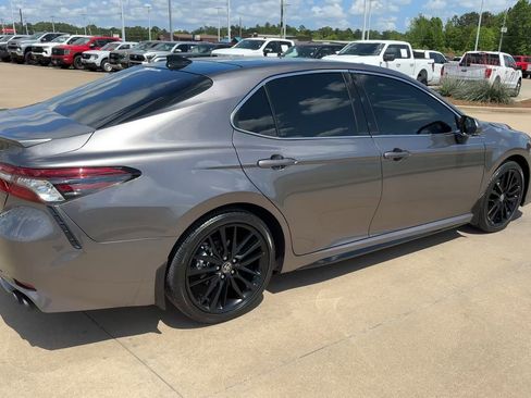 Used 2023 Toyota Camry XSE image 9