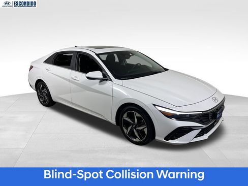 Certified 2025 Hyundai Elantra SEL FWD image 7