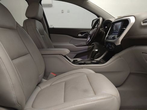 Used 2018 GMC Acadia SLT FWD image 21