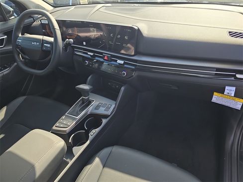 New 2026 Kia Sportage EX w/ EX Panorama Roof Package image 14