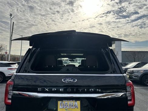 Certified 2022 Ford Expedition Limited image 42