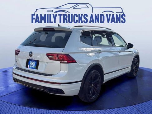 Used 2023 Volkswagen Tiguan SE R-Line image 5