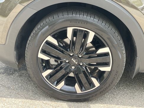 Used 2023 Kia Telluride SX image 23