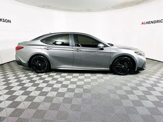 Used 2025 Toyota Camry SE video 2