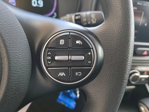 Used 2023 Kia Soul LX w/ Option Group 015 FWD image 13