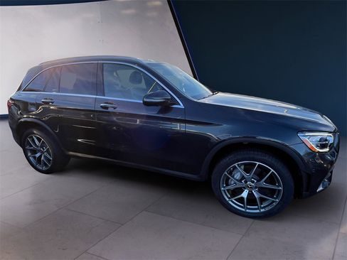 Certified 2022 Mercedes-Benz GLC 300 4MATIC w/ AMG Line image 6