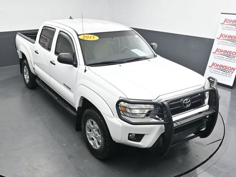 Used 2015 Toyota Tacoma PreRunner w/ SR5 Package image 25