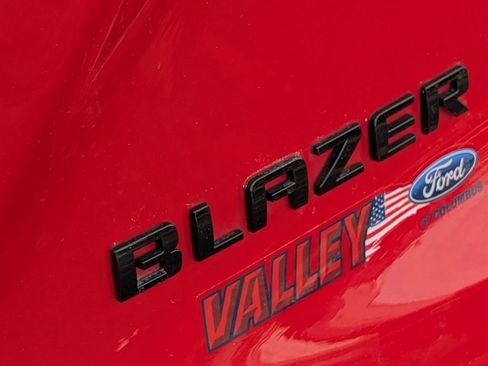 Used 2019 Chevrolet Blazer LT image 13