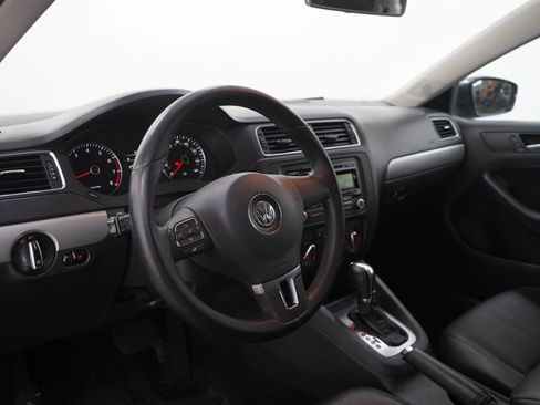 Used 2014 Volkswagen Jetta SE FWD image 22