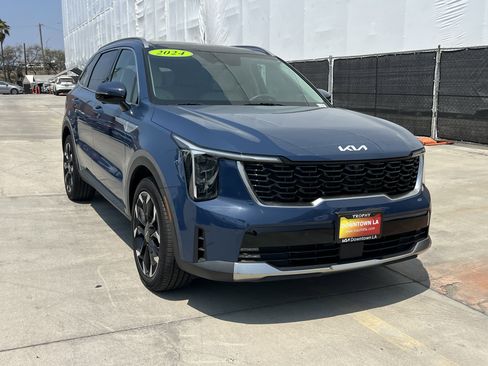 Certified 2024 Kia Sorento SX image 8