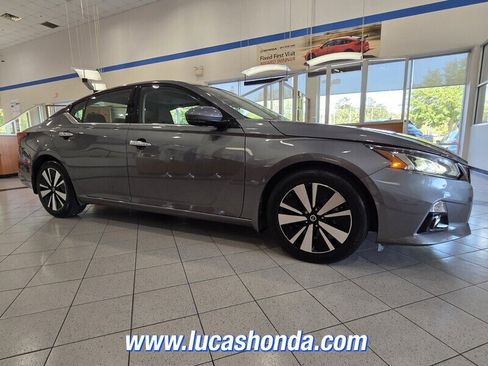 Used 2022 Nissan Altima 2.5 SL FWD image 3