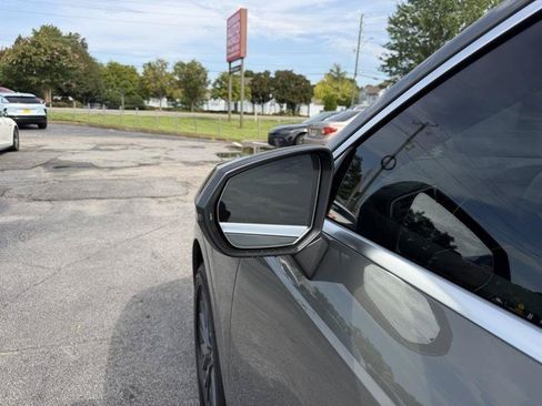 Used 2022 Audi Q3 2.0T Premium w/ Convenience Package AWD/4WD image 15