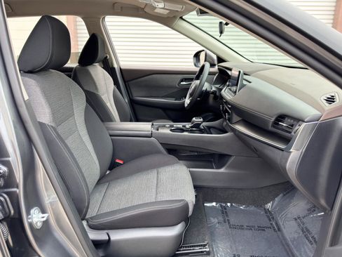 Used 2023 Nissan Rogue SV FWD image 14