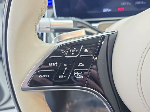 Certified 2022 Mercedes-Benz S 500 4MATIC image 17