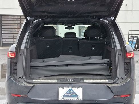 Used 2025 Land Rover Range Rover Sport Dynamic SE image 30