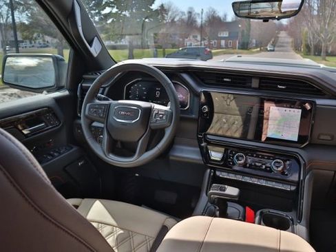 New 2026 GMC Sierra 1500 AT4 w/ Technology Package AWD/4WD image 11