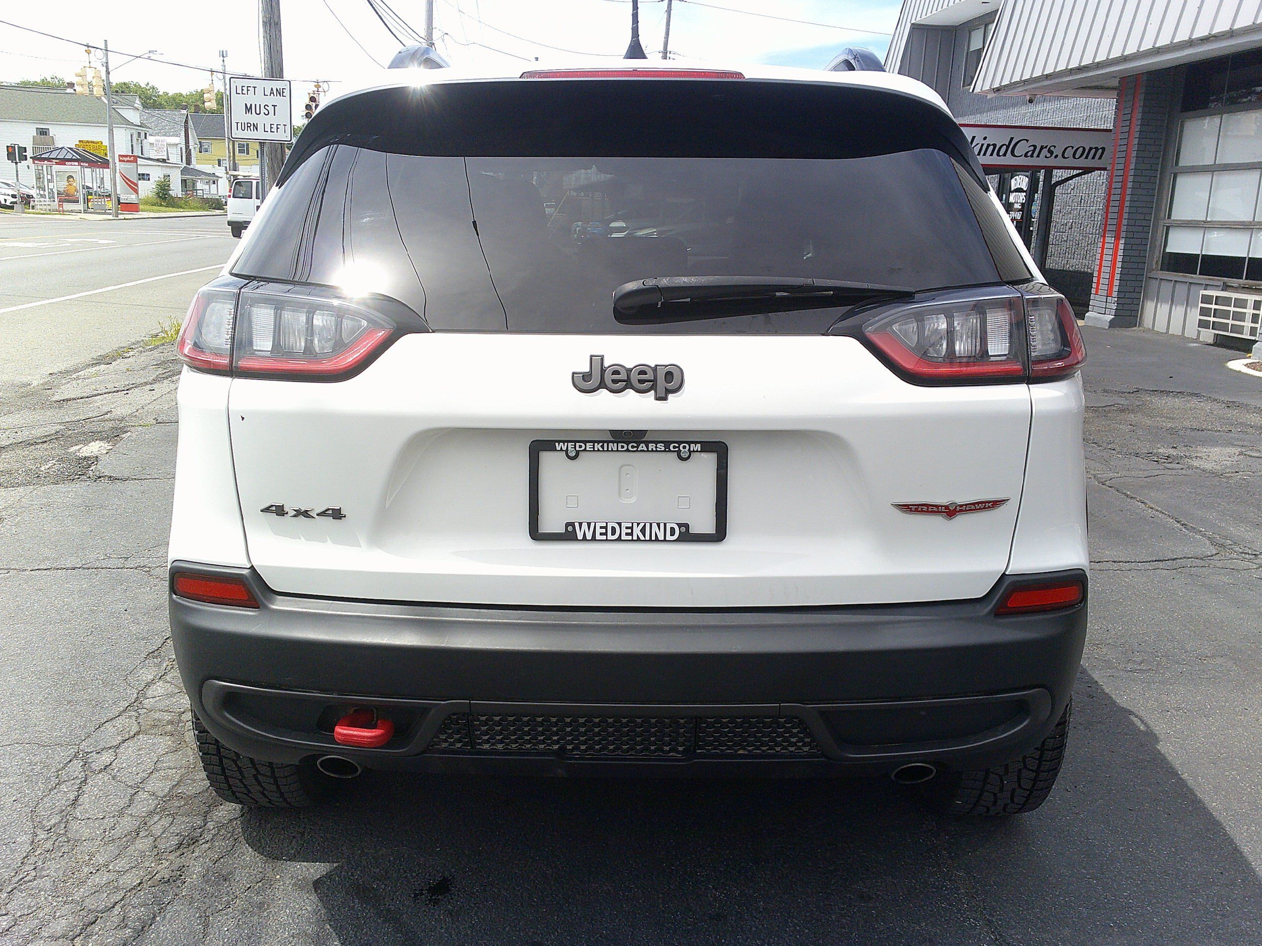 Used 2022 Jeep Cherokee Trailhawk w/ Comfort/Convenience Group AWD/4WD image 4