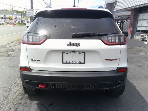 Used 2022 Jeep Cherokee Trailhawk w/ Comfort/Convenience Group AWD/4WD image 4