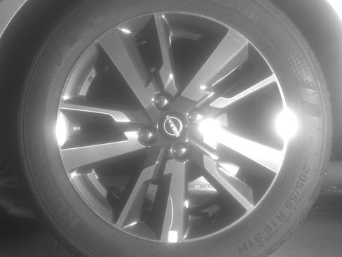 Used 2025 Nissan Versa SV image 14