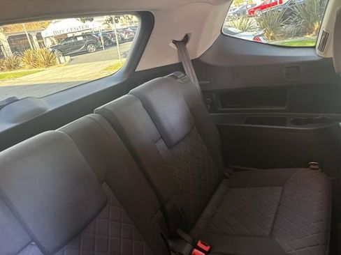 Used 2018 Volkswagen Atlas Launch Edition image 21