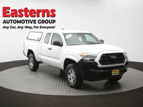 Used 2018 Toyota Tacoma SR RWD image 48