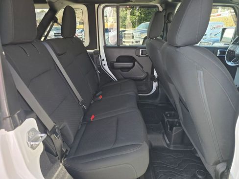 Used 2021 Jeep Wrangler Unlimited Sport image 25