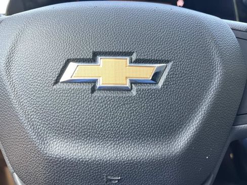 Used 2024 Chevrolet TrailBlazer LT FWD image 35