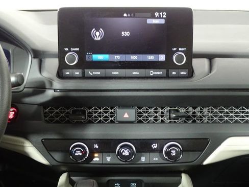 Used 2025 Honda Accord LX image 28