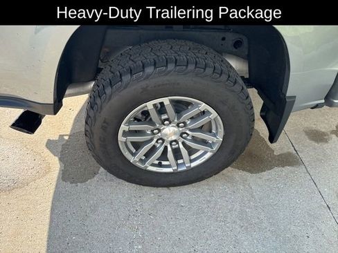 Used 2024 Chevrolet Colorado LT w/ LT Convenience Package III AWD/4WD image 10