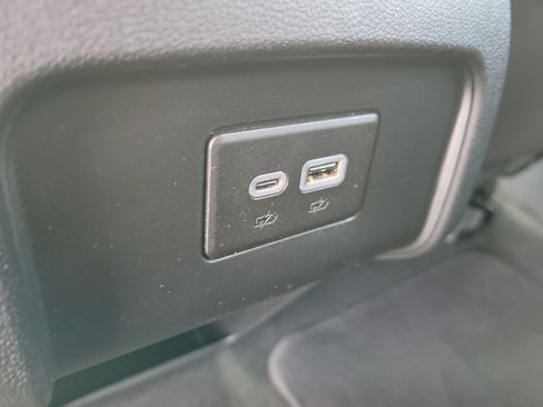 Used 2025 Chevrolet Blazer LT FWD image 13