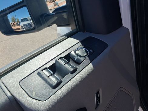 Used 2022 Ford F250 XL w/ Power Equipment Group AWD/4WD image 11