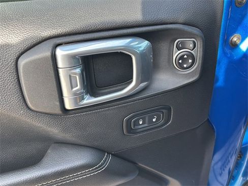 Used 2021 Jeep Gladiator Rubicon w/ Dual Top Group image 16