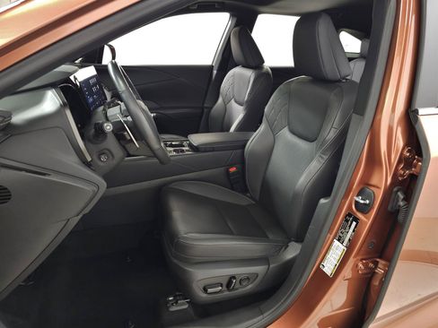 Used 2024 Lexus RX 350 Premium w/ Convenience Package FWD image 16